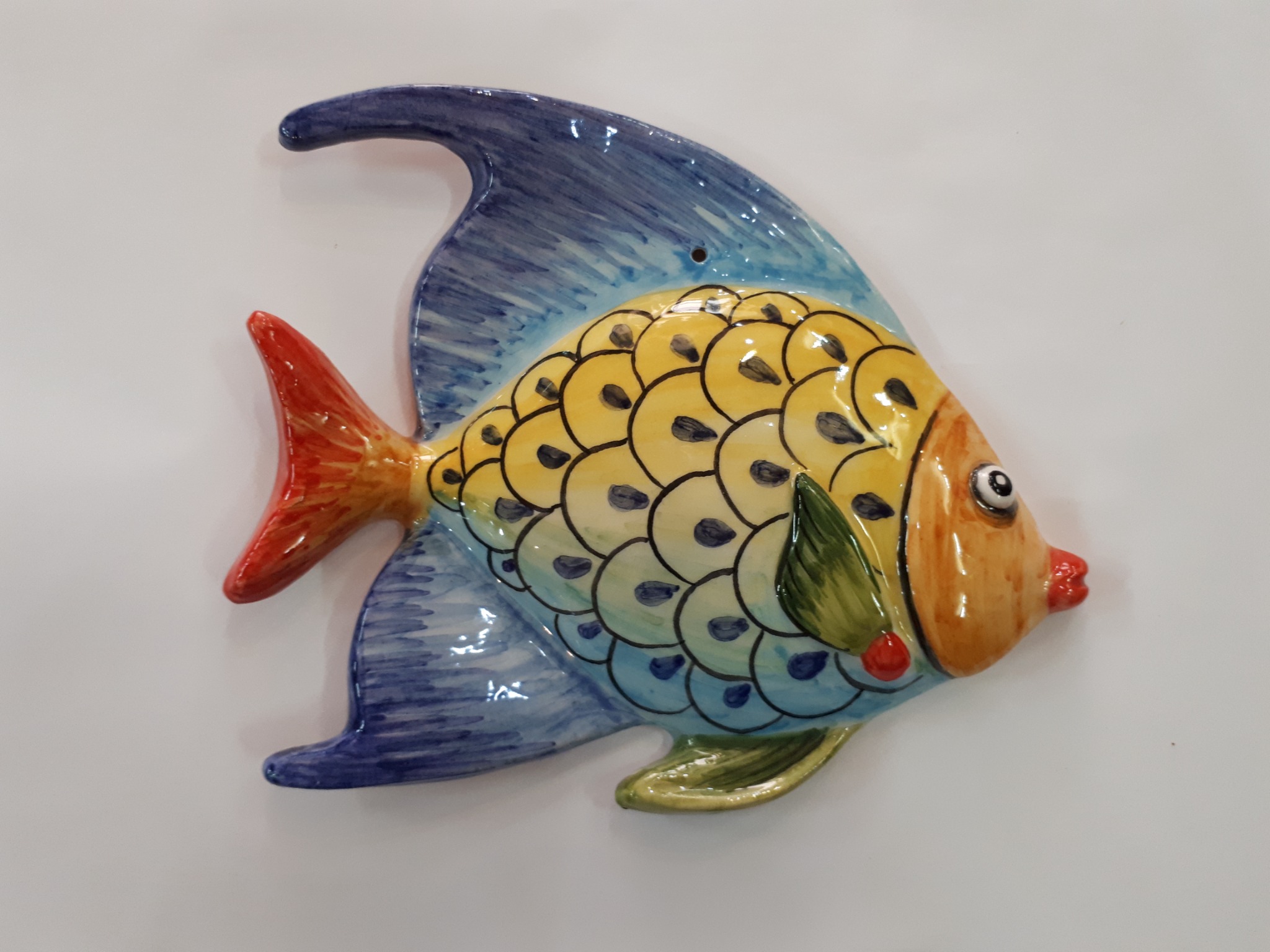 Pesce decorativo in ceramica